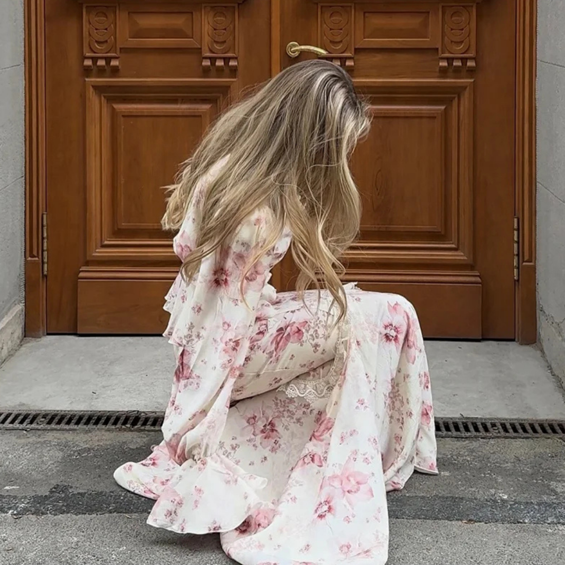 Pink Floral Puff Long Sleeves Ruched Mermaid Flare Dress, Right