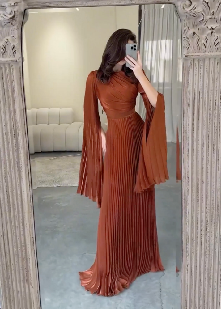Elegant Brown Orange Pleated Batwing Sleeve Maxi Dress, Full Body 3